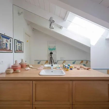 Luxury Seaside Attic With Private Sea Access Apartman