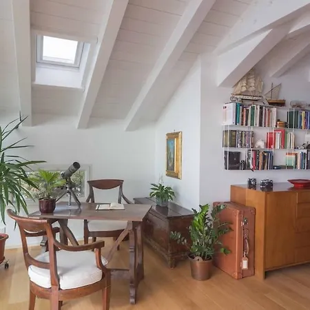Luxury Seaside Attic With Private Sea Access *