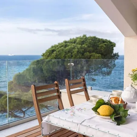Lägenhet Luxury Seaside Attic With Private Sea Access *